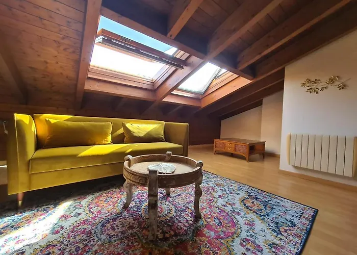 Dos Torres Numenor Atico Abuhardillado * Zaragoza