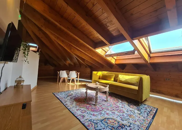 Dos Torres Numenor Atico Abuhardillado * Zaragoza